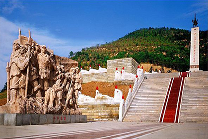 編制長征國家文化公園建設保護規劃，積極促進吳起縣紅色旅游大發展